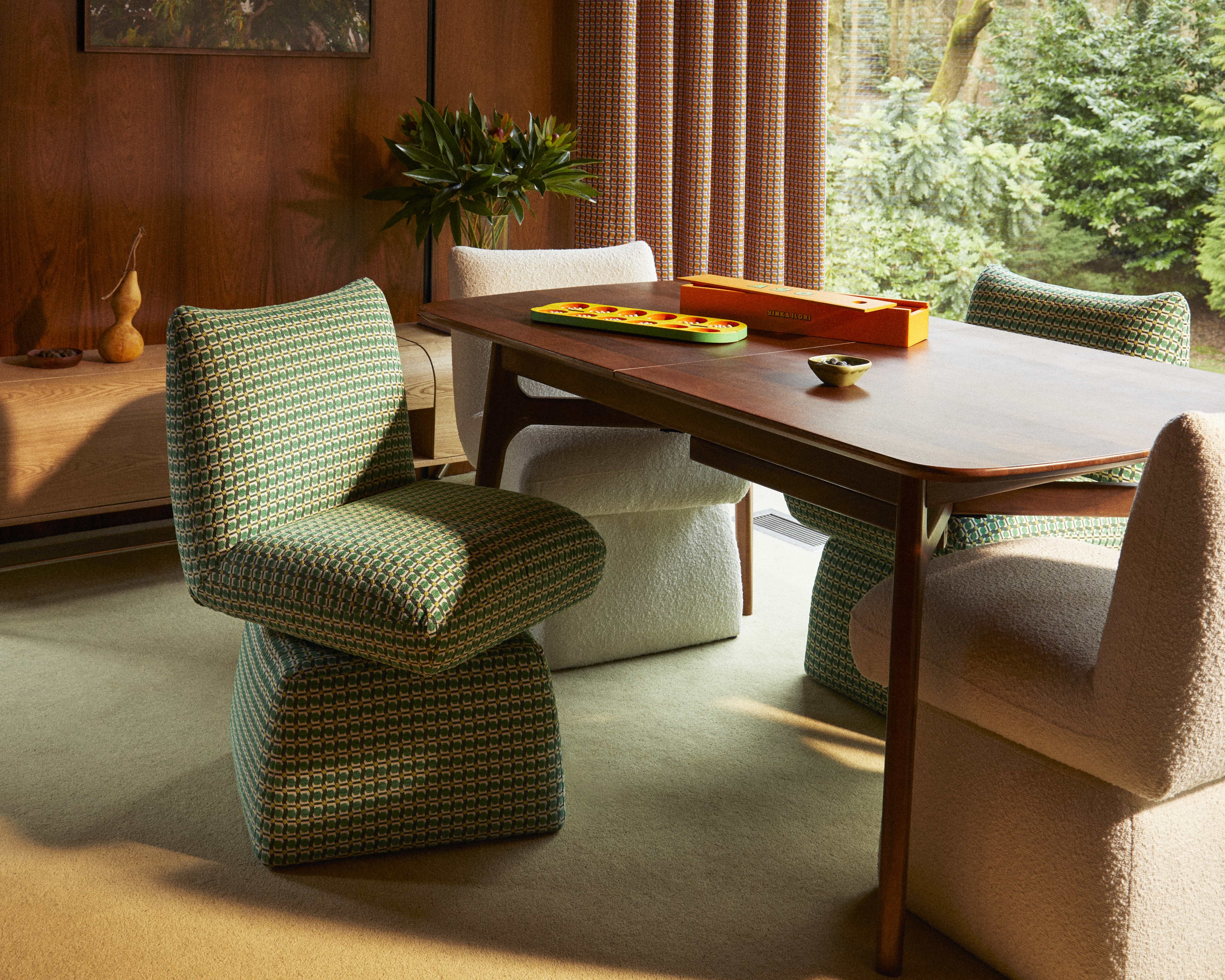AW26 LB Yinka Dine 2 Landscape