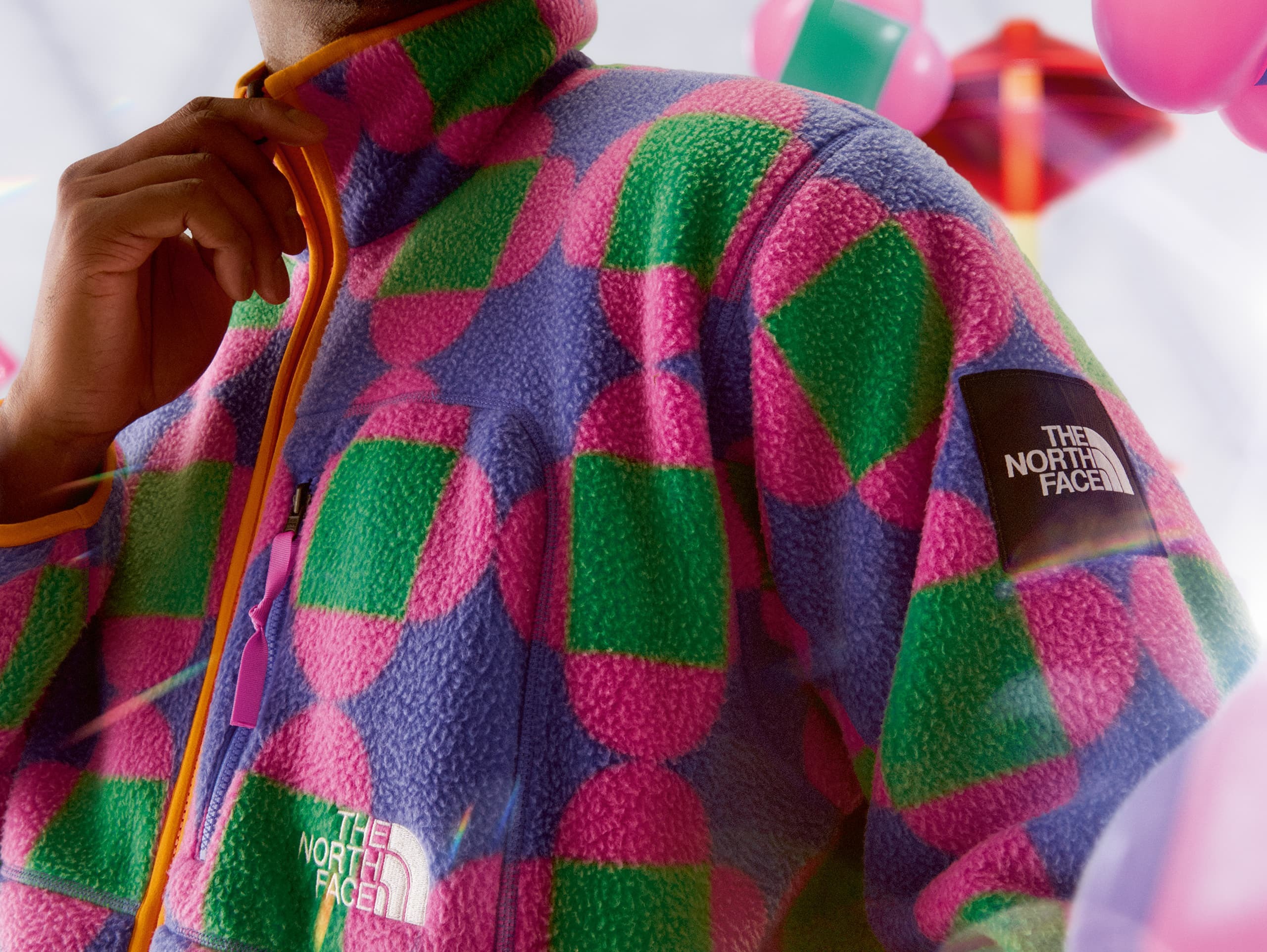 Header TNF