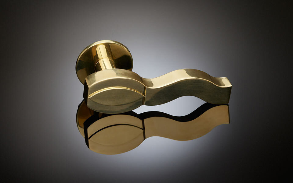 YIL02 handles 01