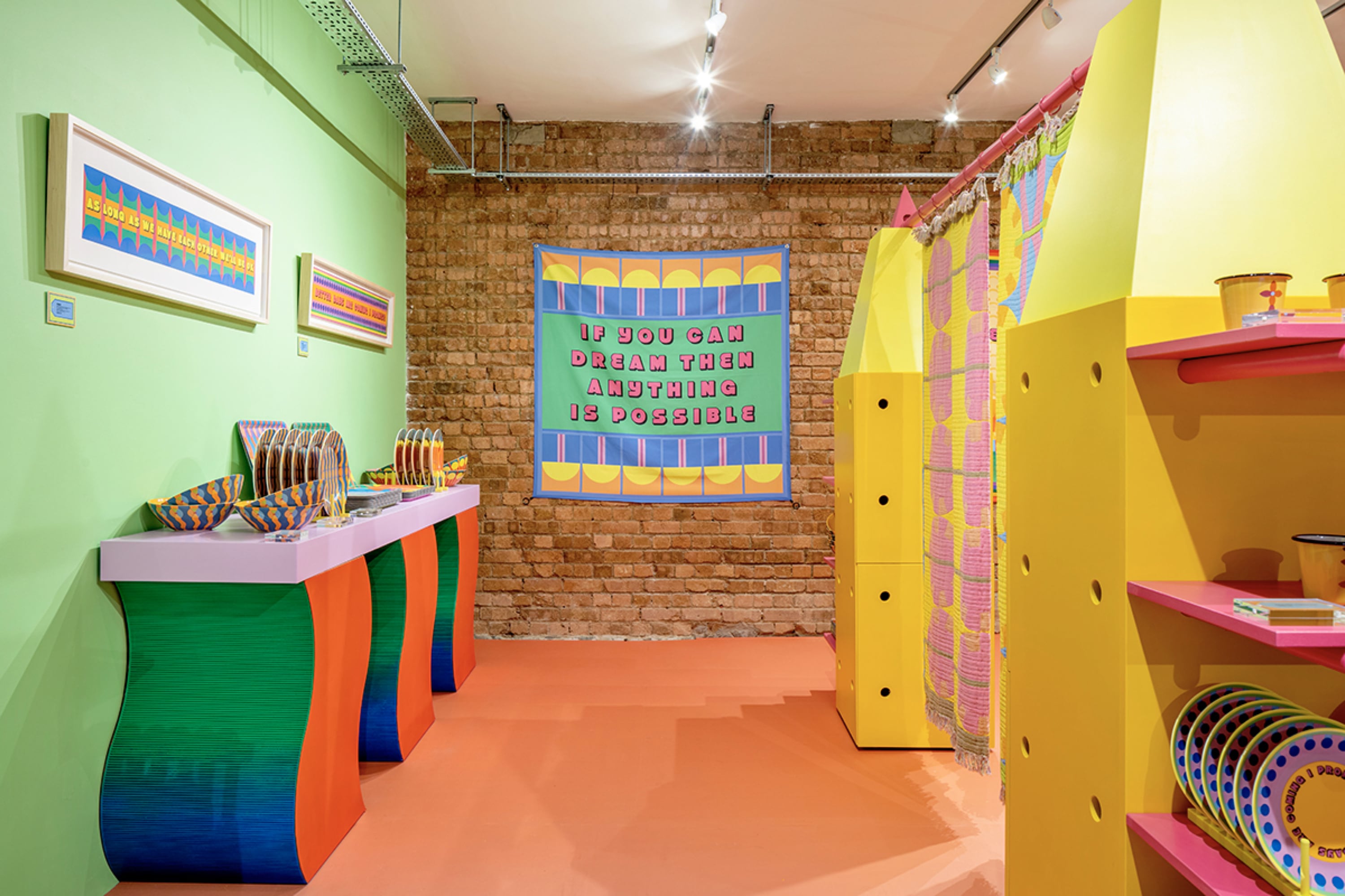 Yinka Pop Up 15
